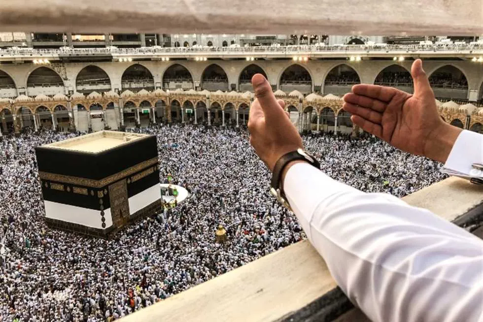 بوابة الحج: دليلك الشامل لفهم شعائر الإسلام الأعظم