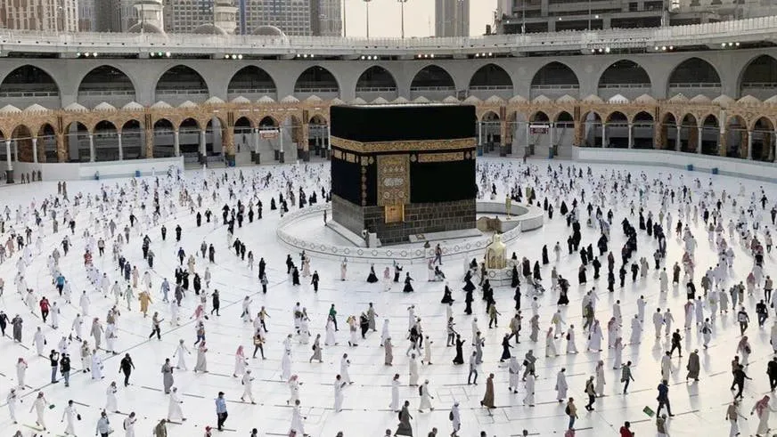 بعد طواف الوداع هل يجوز الشراء