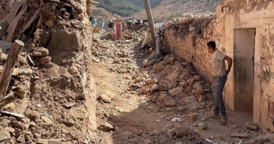 المغرب يسلم أول دفعة تعويضات لمتضررى زلزال الحوز المغرب يسلم أول دفعة تعويضات لمتضررى زلزال الحوز