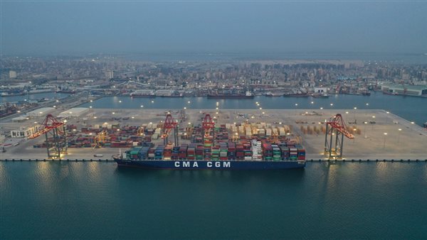 نشاط ملحوظ في حركة التداول والملاحة بميناء الإسكندرية نشاط ملحوظ في حركة التداول والملاحة بميناء الإسكندرية