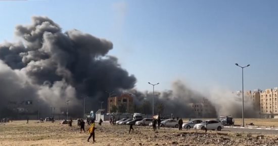 إعلام فلسطيني: 16 شهيدا جراء غارات إسرائيلية استهدفت مناطق متفرقة بقطاع غزة إعلام فلسطيني: 16 شهيدا جراء غارات إسرائيلية استهدفت مناطق متفرقة بقطاع غزة