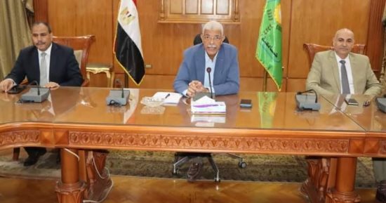 رئيس جامعة المنوفية يناقش الإجراءات التنفيذية لبدء العمل بمعهد الأورام الجديد رئيس جامعة المنوفية يناقش الإجراءات التنفيذية لبدء العمل بمعهد الأورام الجديد