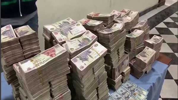 سقوط تشكيل عصابي أجنبي يتزعمه صاحب شركة غسل 70 مليون جنيه بالقاهرة