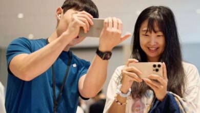 لحظة إطلاق iPhone 16 في متاجر أبل حول العالم.. صور
