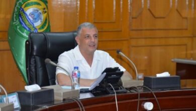 محافظ الإسماعيلية يناقش تطوير الطرق بالقنطرة غرب وفايد
