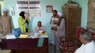 ندوة إرشادية بيطرية لتوعية أصحاب الماشية بقرية الرزيقات بحرى بالأقصر.. صور