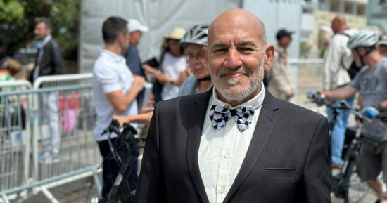 المخرج رشيد مشهراوي: يجب ألا يتعود العالم على الإبادة الجماعية لأهل غزة المخرج رشيد مشهراوي: يجب ألا يتعود العالم على الإبادة الجماعية لأهل غزة