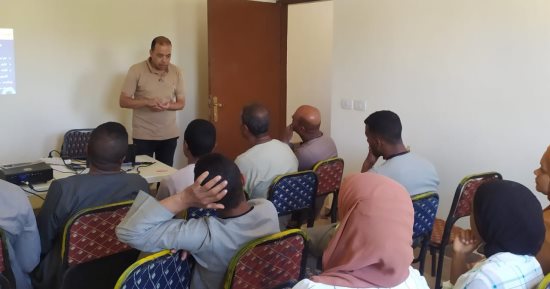 شباب ورياضة الأقصر تنفذ دورة تدريبية حول الذكاء الاصطناعى ضمن مبادرة بداية شباب ورياضة الأقصر تنفذ دورة تدريبية حول الذكاء الاصطناعى ضمن مبادرة بداية