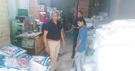 ضبط 7 أطنان ملح وصلصة ودقيق مجهولة المصدر في حملة تموينية بالقليوبية ضبط 7 أطنان ملح وصلصة ودقيق مجهولة المصدر في حملة تموينية بالقليوبية