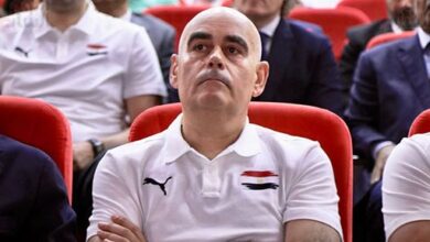 المدير الفنى لمنتخب اليد يحضر مباراة الأهلى والزمالك فى دورى المحترفين