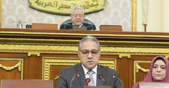 رئيس "محلية النواب": البرلمان يقف على مسافة واحدة بين طرفى الإيجار القديم رئيس "محلية النواب": البرلمان يقف على مسافة واحدة بين طرفى الإيجار القديم