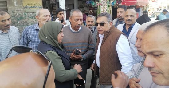 محافظ الدقهلية يجرى جولة مفاجئة بطلخا للاستماع لمطالب ومشكلات المواطنين محافظ الدقهلية يجرى جولة مفاجئة بطلخا للاستماع لمطالب ومشكلات المواطنين