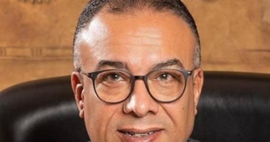 هتافات وأحضان لـ عمرو مصيلحي بعد فوزه برئاسة اتحاد السلة هتافات وأحضان لـ عمرو مصيلحي بعد فوزه برئاسة اتحاد السلة