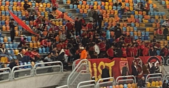 جماهير الأهلى والاتحاد يدعمون الأحمر وزعيم الثغر فى نهائى دورى المرتبط.. صور جماهير الأهلى والاتحاد يدعمون الأحمر وزعيم الثغر فى نهائى دورى المرتبط.. صور
