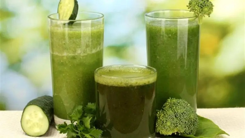 مشروبات تطهير الجسم من السموم