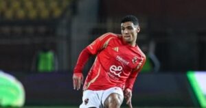 الأهلي يستعيد جهود مصطفى العش أمام الزمالك بعد انتهاء الإيقاف