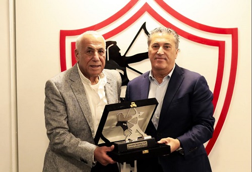 الزمالك يُكرم جوزيه بيسيرو بعد إقالته