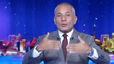 أحمد موسى يسخر من استنكار إسرائيل الهجوم على مستشفى سوروكا: أكيد في مركز عمليات للجيش تحته