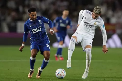 اختبار قوة بين ريال مدريد والهلال في ثوبهما الجديد.. والوداد يخشى صحوة مانشستر سيتي اختبار قوة بين ريال مدريد والهلال في ثوبهما الجديد.. والوداد يخشى صحوة مانشستر سيتي