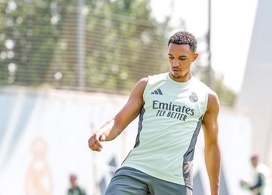 تقرير يكشف موقف ثنائي ريال مدريد من المشاركة أمام الهلال تقرير يكشف موقف ثنائي ريال مدريد من المشاركة أمام الهلال