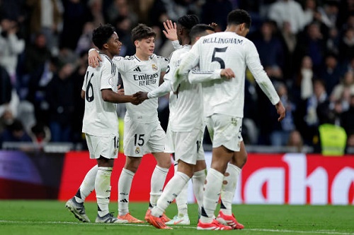ريال مدريد يُحصّن مهاجمه الشاب بشرط جزائي بقيمة مليار يورو ريال مدريد يُحصّن مهاجمه الشاب بشرط جزائي بقيمة مليار يورو