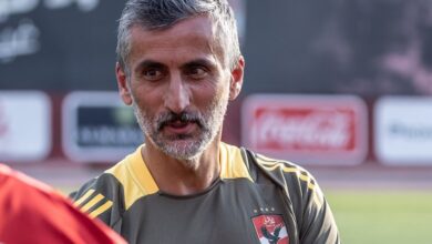 شوبير يدافع عن ريبيرو: لا تطلبوا منه الضحك.. انظروا إلى إمام عاشور