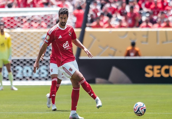 «كوتش جوه الملعب».. ميدو يتغنى بصفقة الأهلي الجديدة «كوتش جوه الملعب».. ميدو يتغنى بصفقة الأهلي الجديدة
