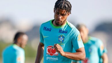 لاعب البرازيل: سنحترم باراجواي.. ونسعى للفوز وسط جماهيرنا
