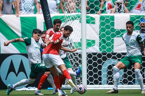 وسام أبو علي: لأول مرة أسجل هدفا عكسيا.. ومنحنا بالميراس المساحات وسام أبو علي: لأول مرة أسجل هدفا عكسيا.. ومنحنا بالميراس المساحات