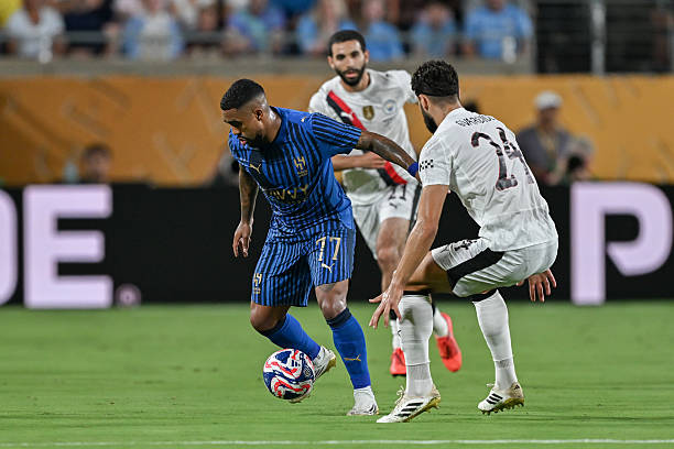 رئيس الاتحاد الآسيوي يشيد بأداء الهلال في كأس العالم للأندية