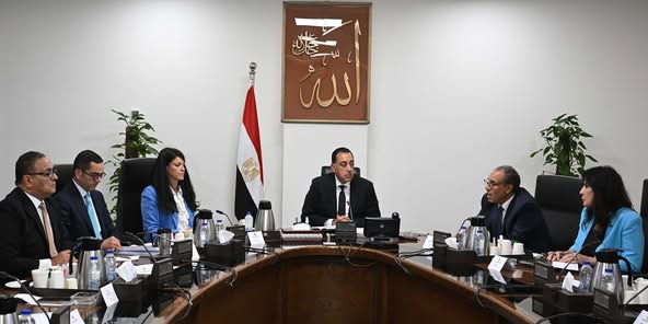 رئيس الوزراء يستعرض جهود تعميق التعاون الاقتصادي المصري الأمريكي