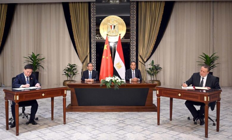مصر والصين توقعان مذكرة تفاهم لاستخدام العملات المحلية في تسوية المعاملات مصر والصين توقعان مذكرة تفاهم لاستخدام العملات المحلية في تسوية المعاملات