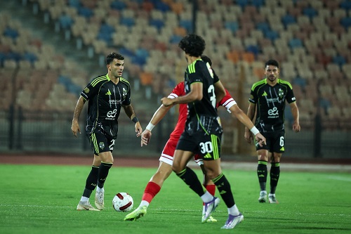 الأهلي يتعادل سلبيا في الشوط الأول أمام مودرن سبورت الأهلي يتعادل سلبيا في الشوط الأول أمام مودرن سبورت
