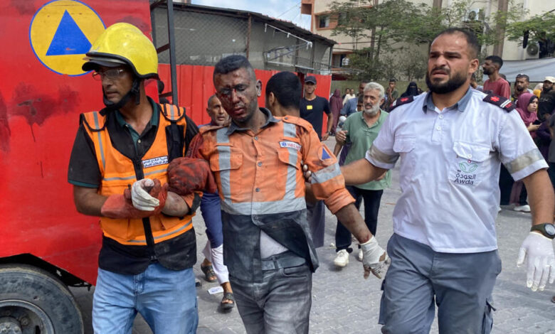 غارات إسرائيلية على مجمع ناصر الطبي في غزة تقتل 15 بينهم أربعة صحافيين غارات إسرائيلية على مجمع ناصر الطبي في غزة تقتل 15 بينهم أربعة صحافيين