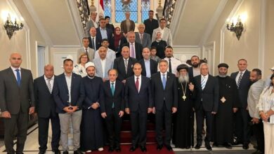 وزير الخارجية والهجرة يلتقي بأعضاء الجالية المصرية في اليونان