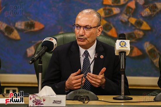 جانب من ندوة السفير التركي بالقاهرة صالح موتلوشن بنقابة الصحفيين جانب من ندوة السفير التركي بالقاهرة صالح موتلوشن بنقابة الصحفيين