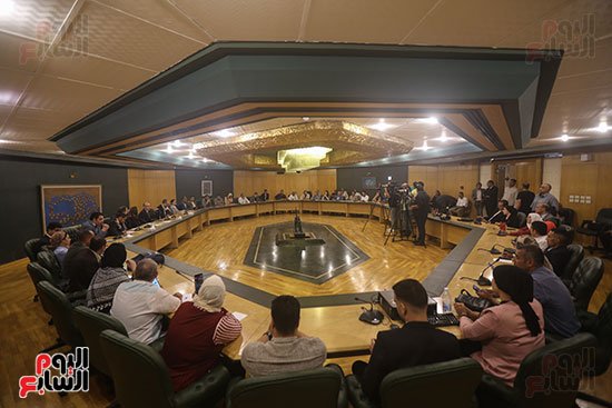 جانب من ندوة السفير التركي بالقاهرة صالح موتلوشن جانب من ندوة السفير التركي بالقاهرة صالح موتلوشن