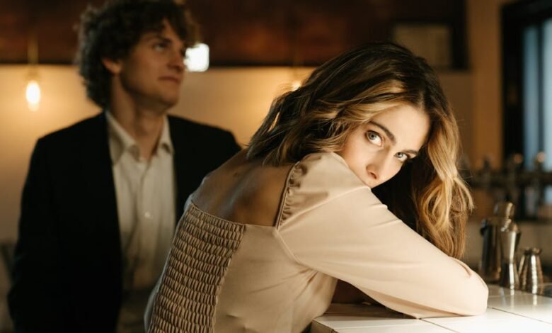 لماذا ينجذب الرجل لامرأة دون غيرها