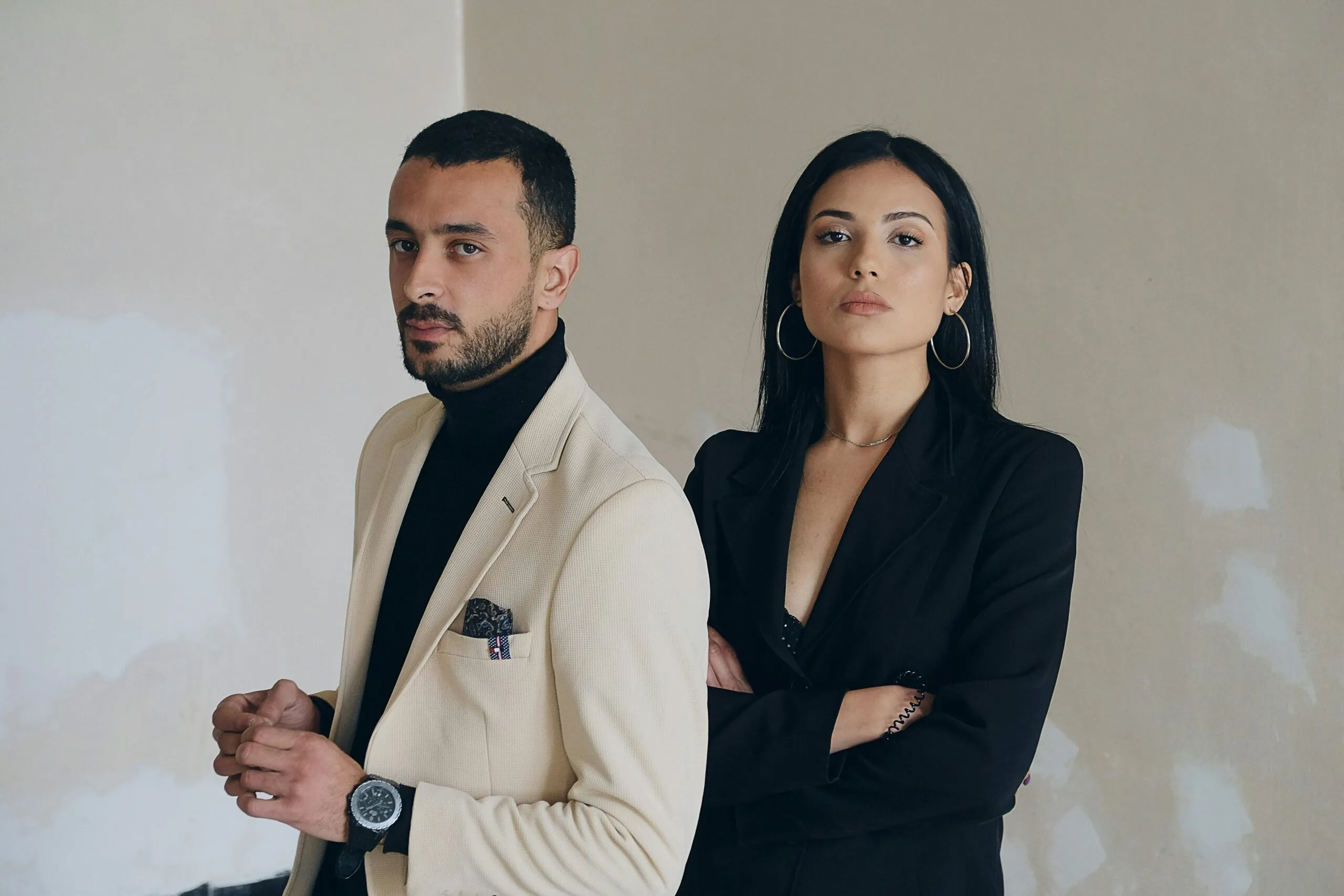 لماذا تنجذب النساء للرجل الواثق من نفسه؟