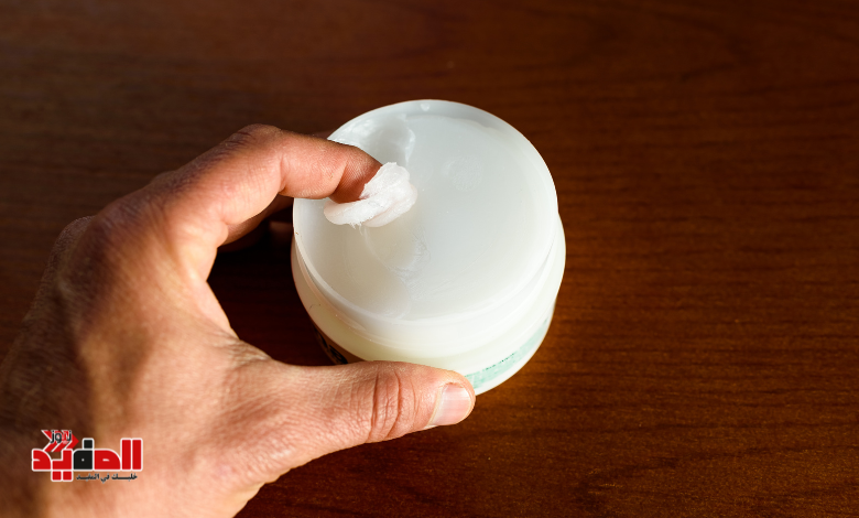 الفازلين والمناطق الداكنة بعد الشمع