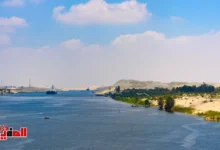 خطوط الشحن عبر قناة السويس