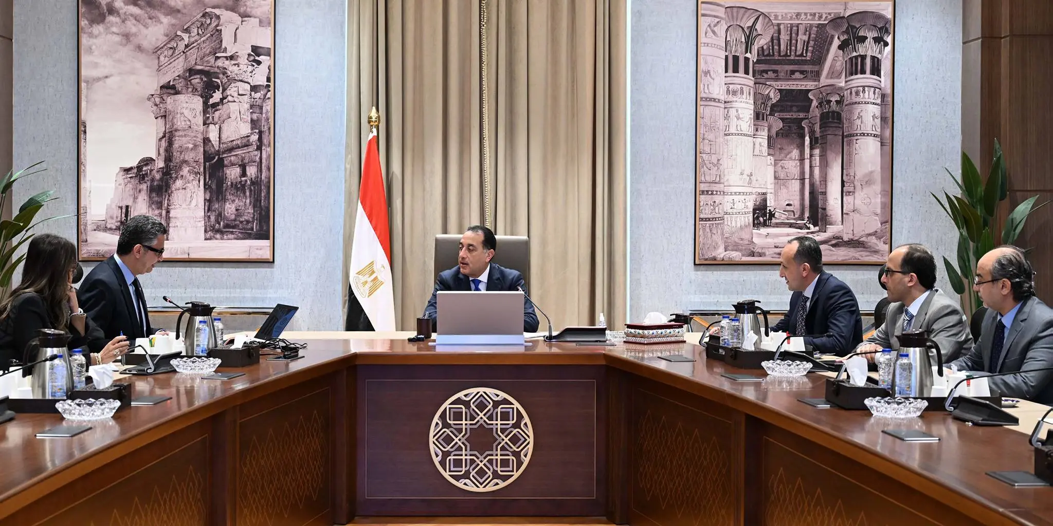 تحرّك حكومي حاسم لملف الدعم.. رئيس الوزراء يتابع تطوير منظومة الاستهداف لضمان وصول الدعم لمستحقيه