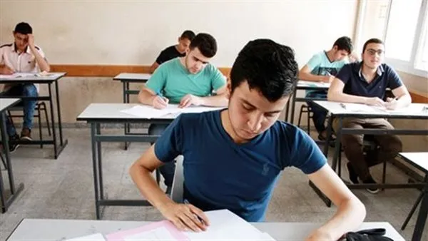 ارتياح بين طلاب الأولى الثانوي بعد أداء امتحان اللغة العربية