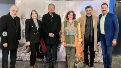 إلهام شاهين عن «الأرتيست»: عرض مسرحي ذكي يعيد الاعتبار لقيمة الفن الحقيقي