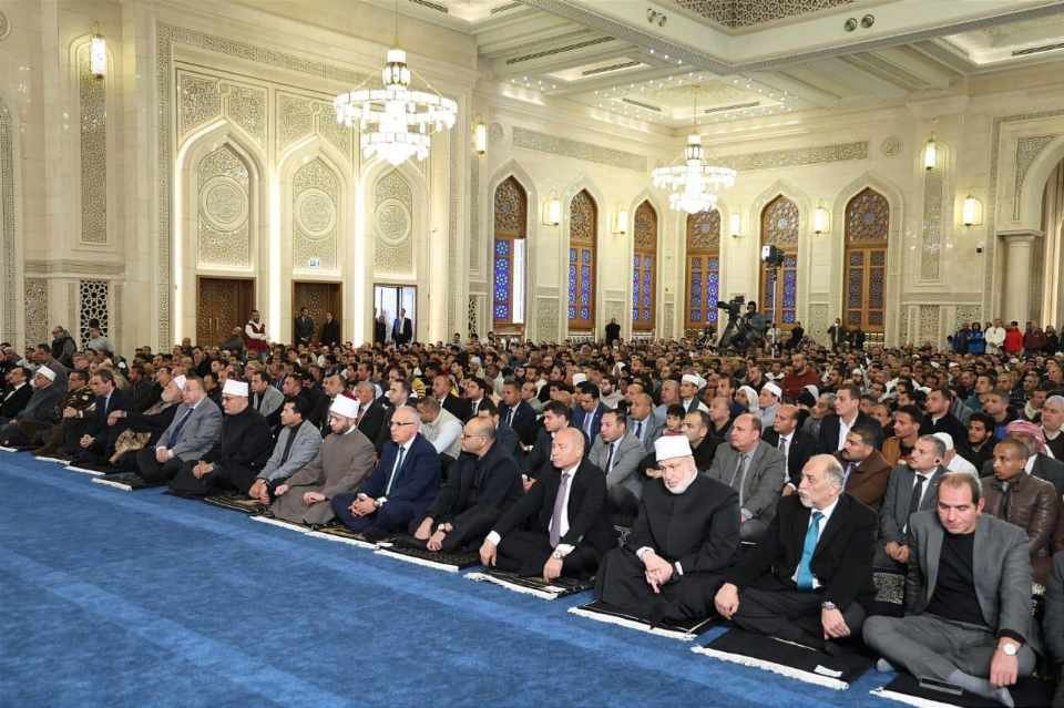 وزير الأوقاف يؤدي صلاة الجمعة بمسجد العزيز الحكيم بعد افتتاحه رسميًا بحضور الرئيس السيسي وزير الأوقاف يؤدي صلاة الجمعة بمسجد العزيز الحكيم بعد افتتاحه رسميًا بحضور الرئيس السيسي