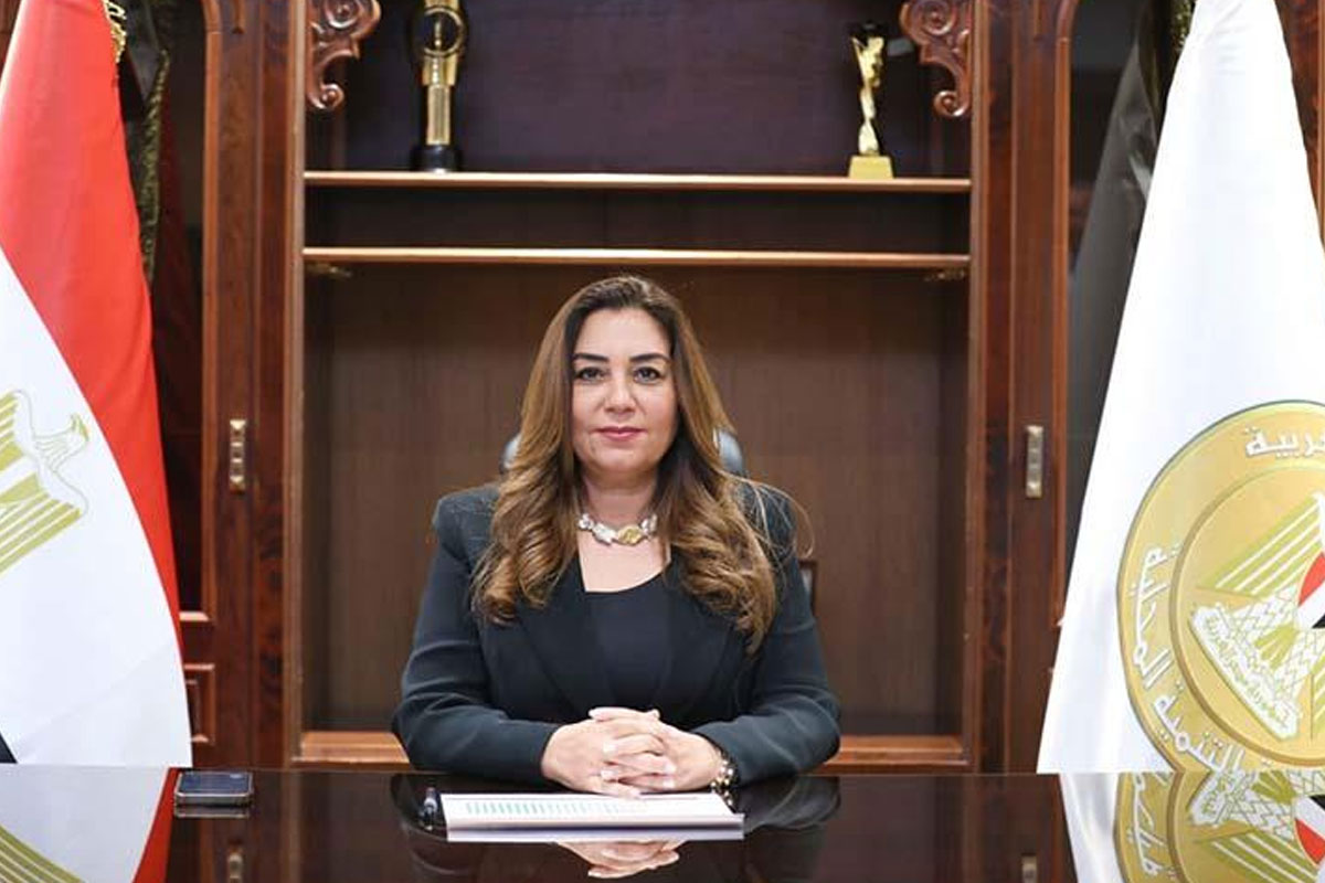 «حسم مخالفات البناء».. وزيرة التنمية المحلية تعلن انطلاق الموجة الـ28 لإزالة التعديات على أملاك وأراضي الدولة بالمحافظات «حسم مخالفات البناء».. وزيرة التنمية المحلية تعلن انطلاق الموجة الـ28 لإزالة التعديات على أملاك وأراضي الدولة بالمحافظات