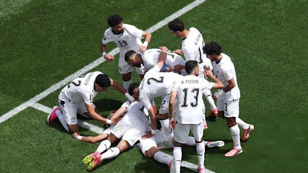 مصر في المركز الثاني.. أكثر المنتخبات خوضًا لمباريات بكأس العالم دون تحقيق أي فوز مصر في المركز الثاني.. أكثر المنتخبات خوضًا لمباريات بكأس العالم دون تحقيق أي فوز