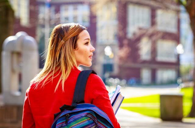 أول سنة جامعة.. دليل الطالب للتأقلم مع الدراسة والحياة الجامعية