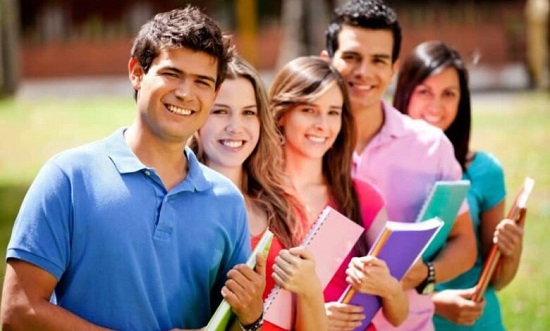 كيف تنظم وقتك في الجامعة؟ خطة يومية تساعد على الدراسة بدون ضغط