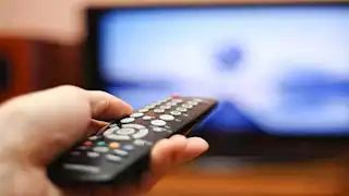اقتصاد الاشتراكات: لماذا تدفع شهريًا مقابل كل شيء من الأفلام إلى البرامج؟